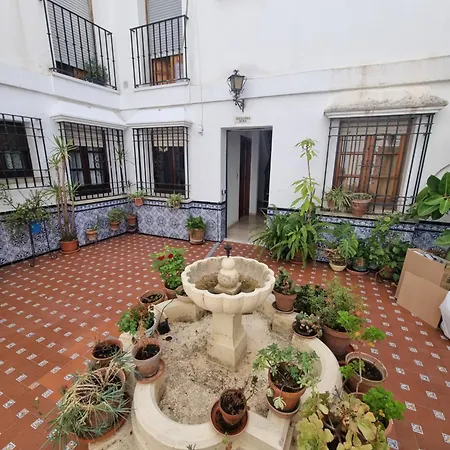 En Patio Cordobes San Basilio * Cordoba